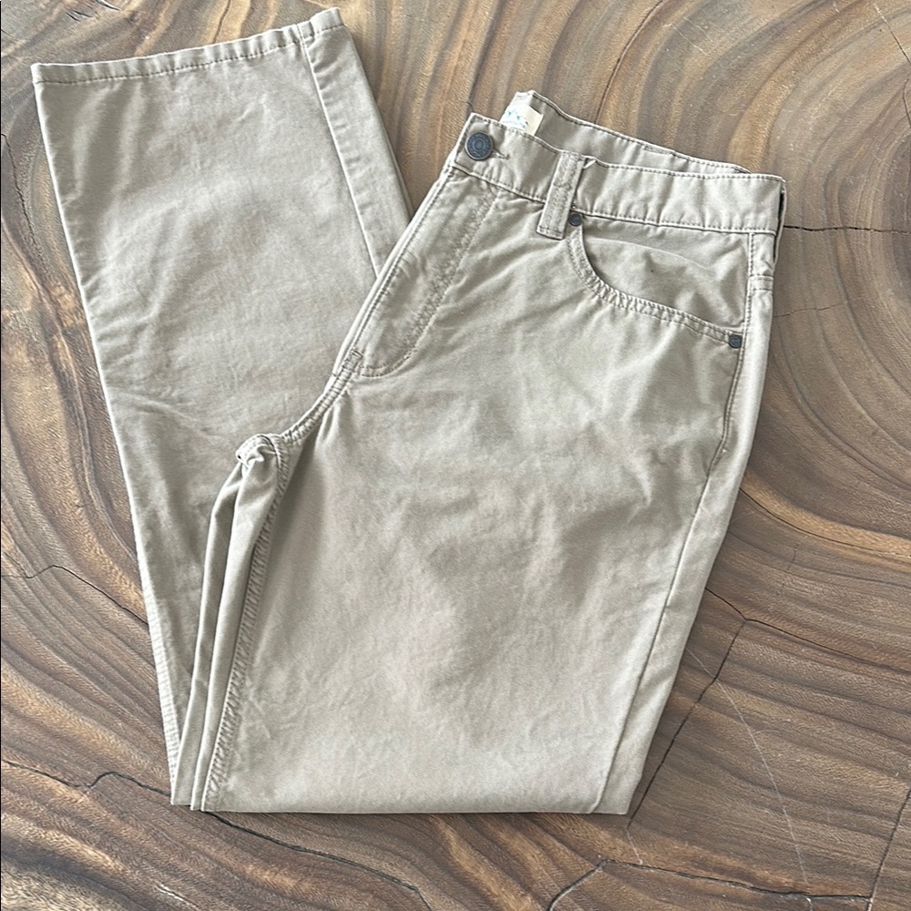 Men’s Blue Mountain Khaki Pants with Straight Leg Cut (36x34)